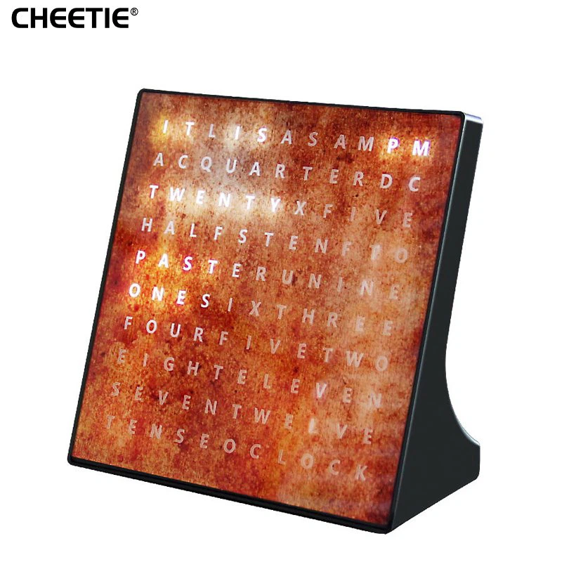 Bruine vierkante LED-woordklok Minimalistische moderne huisdecoratie digitale klok